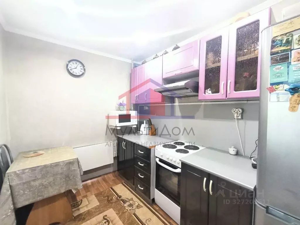 2-к кв. Белгородская область, Губкин Народная ул., 6В (37.1 м) - Фото 0