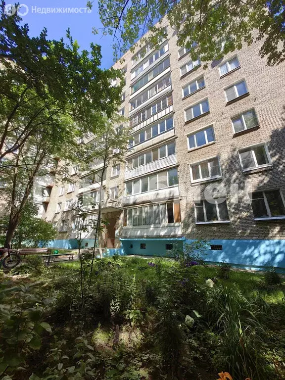 2-комнатная квартира: село Жаворонки, улица 30 лет Октября, 2 (47 м) - Фото 1