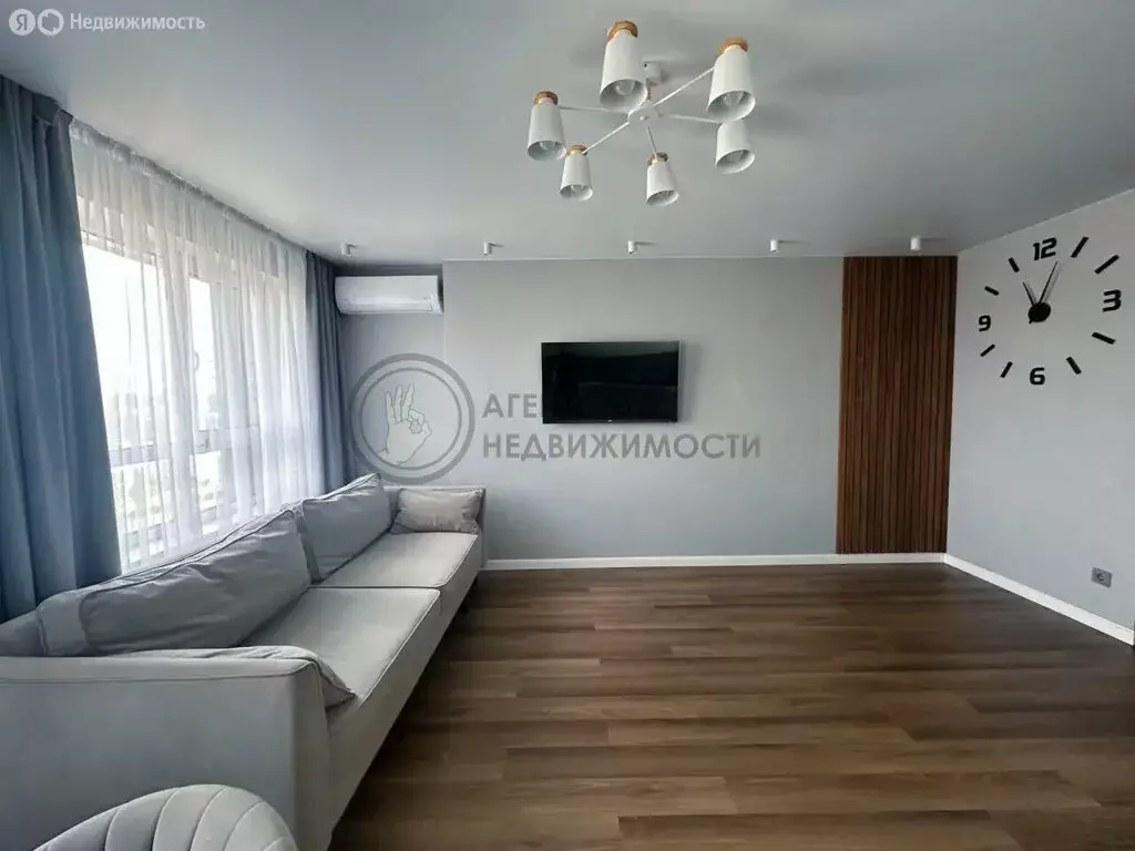 3-комнатная квартира: Казань, улица Братьев Батталовых, 20к2 (72.6 м) - Фото 2