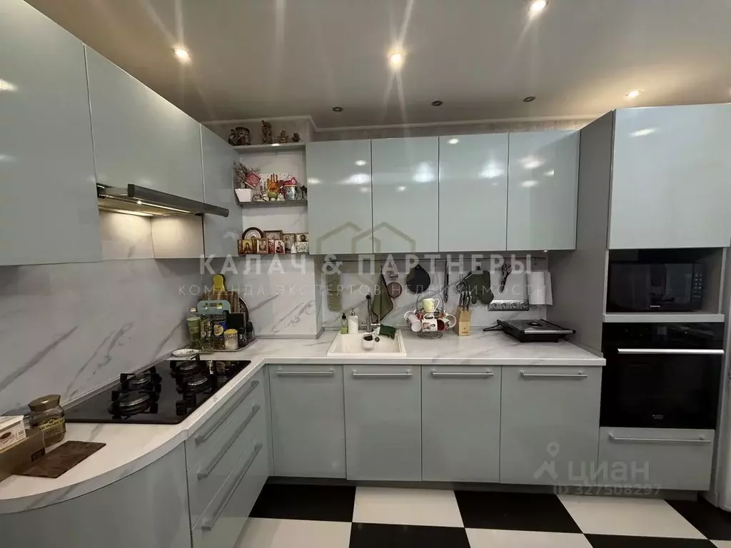 3-к кв. Свердловская область, Полевской Зеленый Бор-1 мкр, 21 (68.2 м) - Фото 2