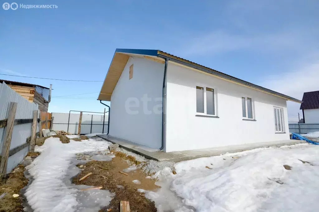 Дом в село Хатассы, Красноозёрская улица (88.4 м) - Фото 1