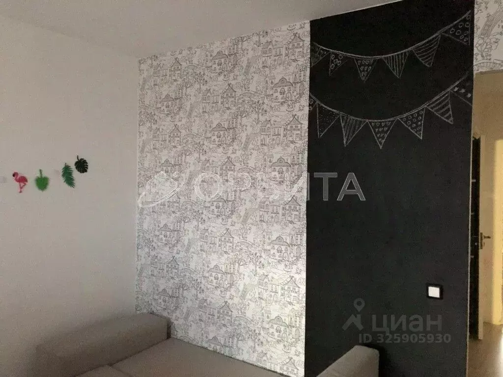 2-к кв. Тюменская область, Тюмень Кремлевская ул., 87 (66.4 м) - Фото 2