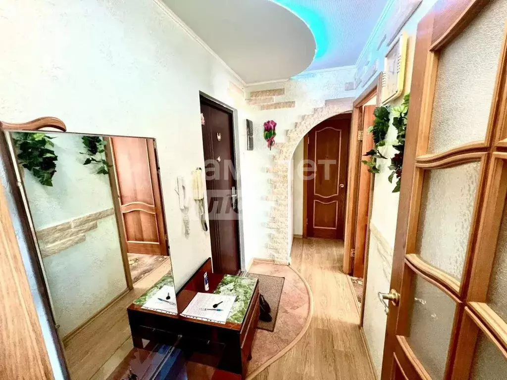 2-комнатная квартира: Комсомольск-на-Амуре, Водонасосная улица, 1к3 ... - Фото 2