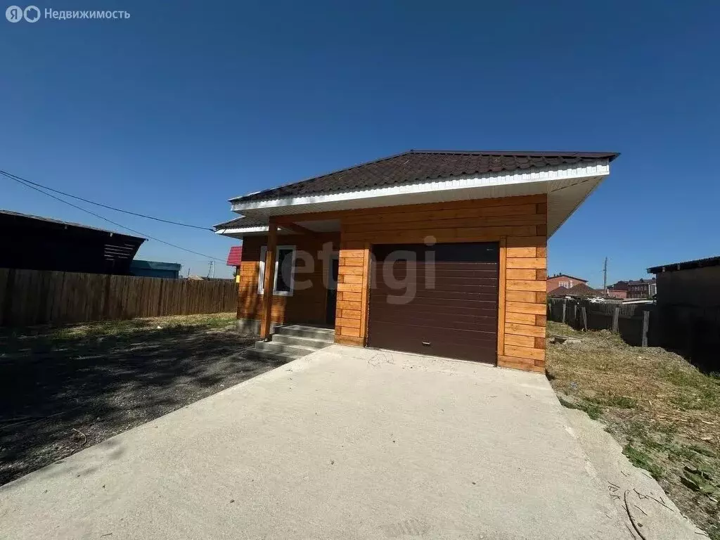 Дом в Усть-Абаканский район, деревня Чапаево, Тихая улица (100 м) - Фото 0