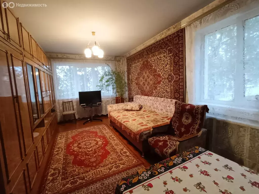 2-комнатная квартира: Киров, улица Ивана Попова, 27 (43.3 м) - Фото 0