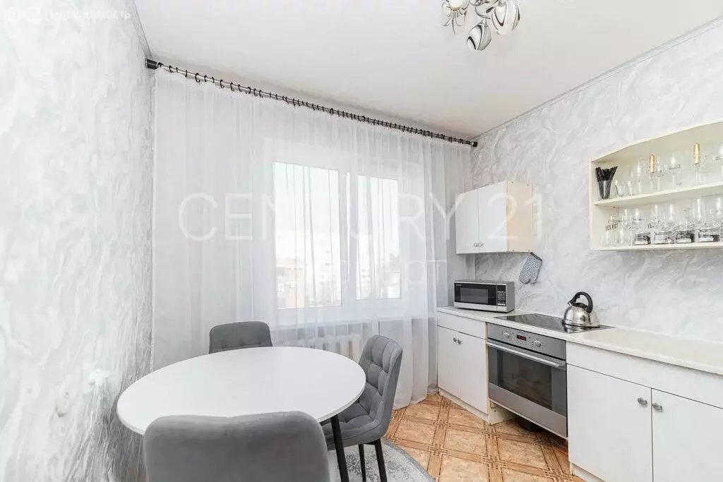 3-комнатная квартира: Калининград, Октябрьская улица, 15 (63 м) - Фото 2