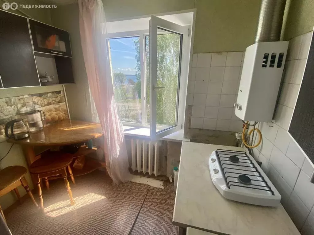 2-комнатная квартира: Медвежьегорск, улица Максима Горького, 5Б (44 м) - Фото 1