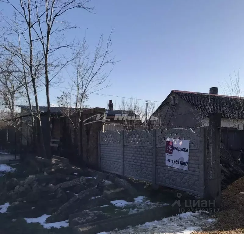 Дом в Крым, Симферопольский район, Первомайское с/пос, с. Красное ул. ... - Фото 0
