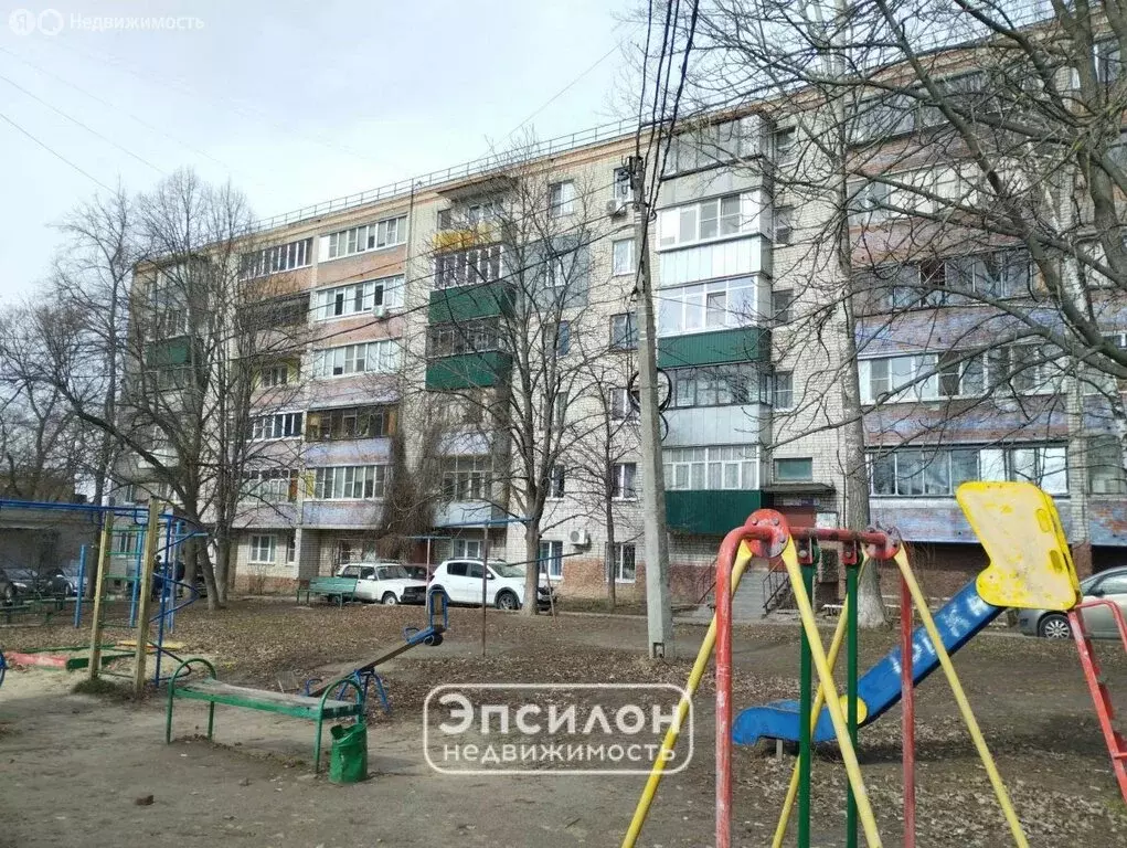 3-комнатная квартира: Курск, Семёновская улица, 82 (67 м) - Фото 0