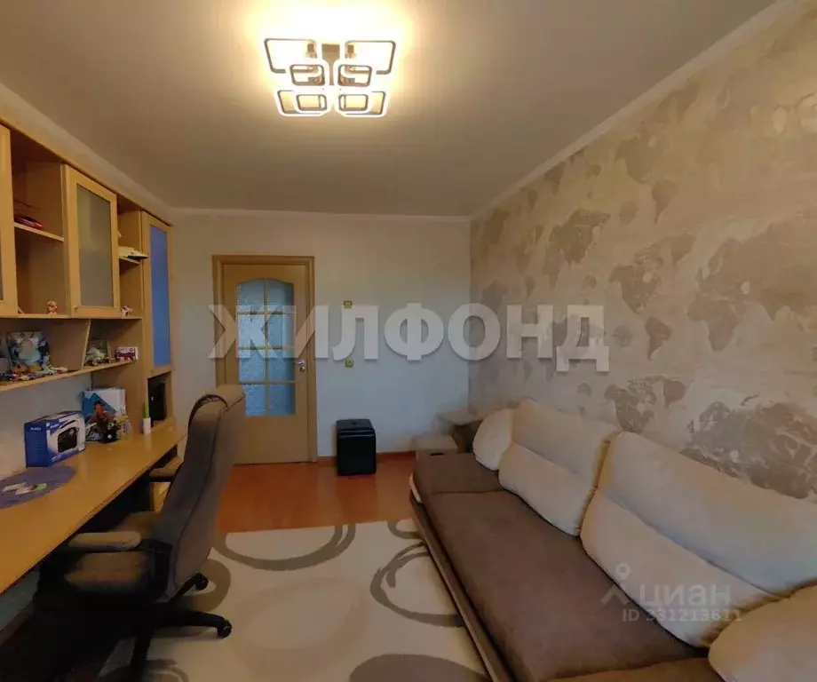 4-к кв. Алтайский край, Барнаул ул. Матросова, 10 (99.0 м) - Фото 2