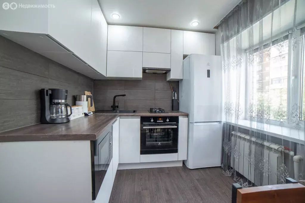 Квартира-студия: Екатеринбург, улица Ползунова, 24 (27.1 м) - Фото 1