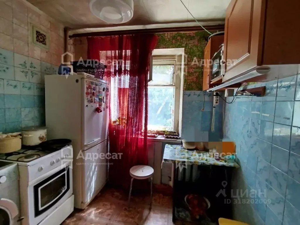 2-к кв. Волгоградская область, Волгоград ул. Героев Малой Земли, 45 ... - Фото 0