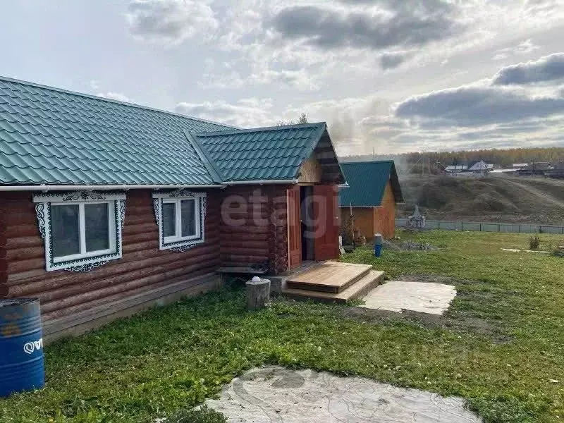 Дом в Свердловская область, Каменский муниципальный округ, с. ... - Фото 1