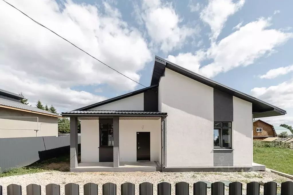 Дом в Свердловская область, Березовский муниципальный округ, пос. ... - Фото 1