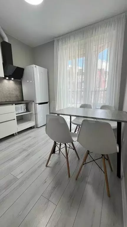 1-к. квартира, 40 м, 10/17 эт. - Фото 0