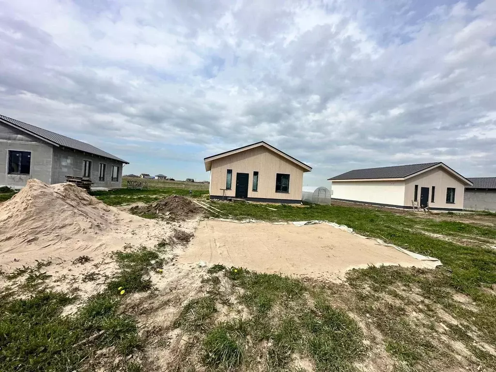 Дом в Ленинградская область, Ломоносовский район, Виллозское городское ... - Фото 1