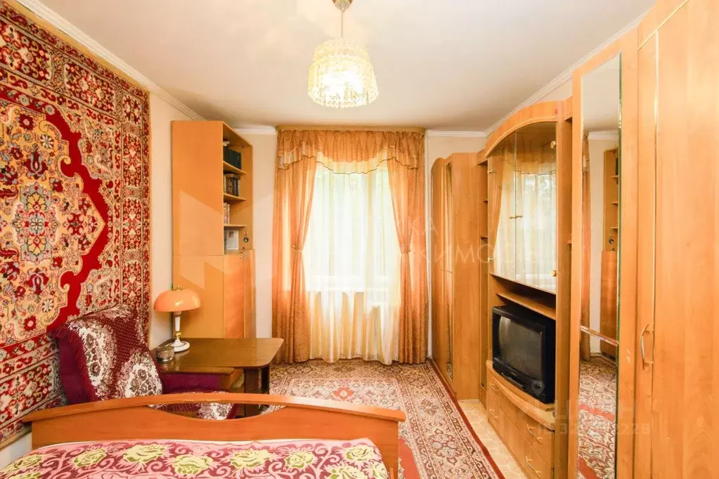 3-к кв. Тюменская область, Тюмень ул. Пермякова, 25 (65.1 м) - Фото 0