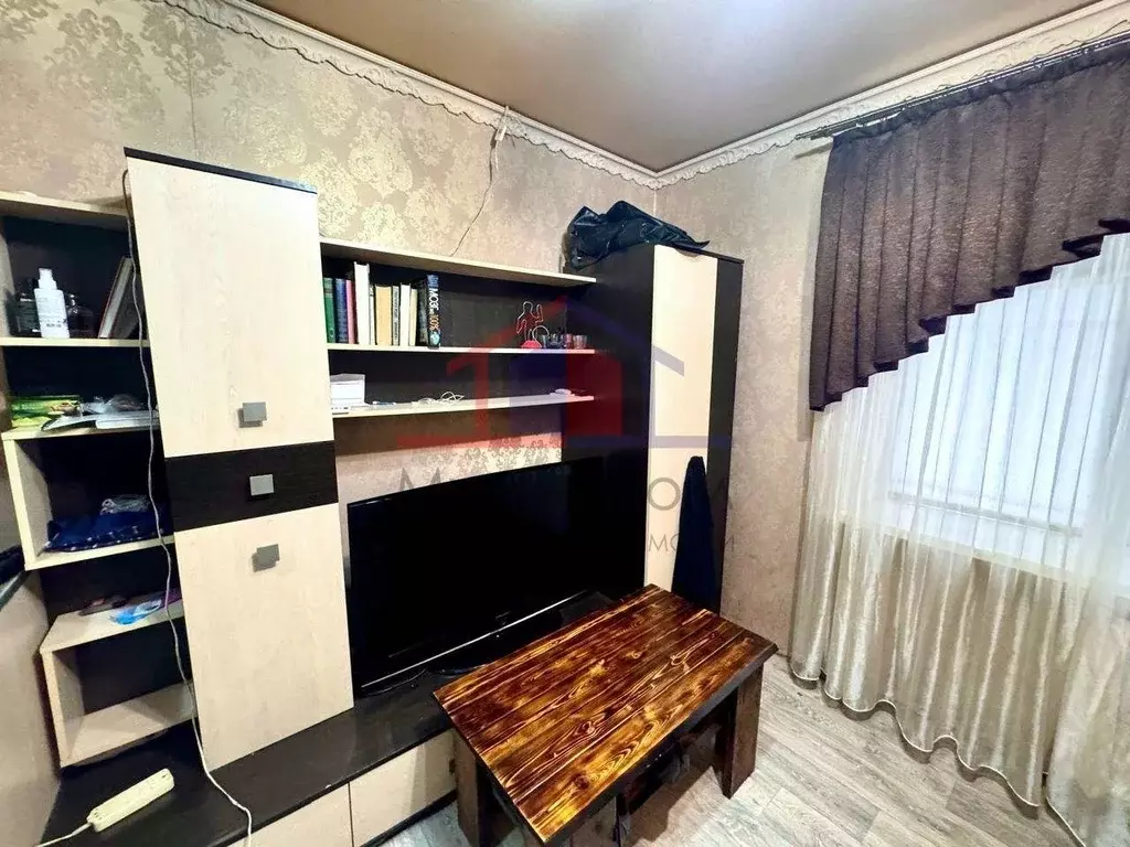 1-к кв. Белгородская область, Старый Оскол Интернациональный мкр, 12 ... - Фото 2