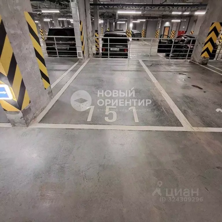 Гараж в Свердловская область, Екатеринбург ул. Свердлова, 32Б (13 м) - Фото 1