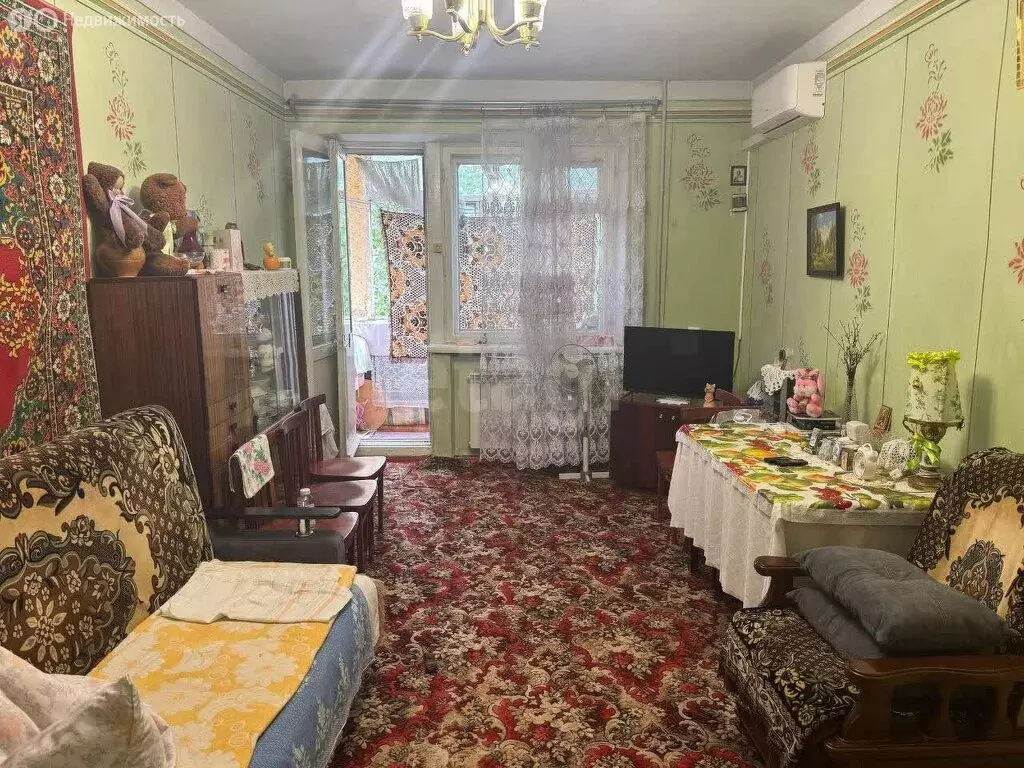 3-комнатная квартира: Ростов-на-Дону, проспект Сельмаш, 102А (82 м) - Фото 1