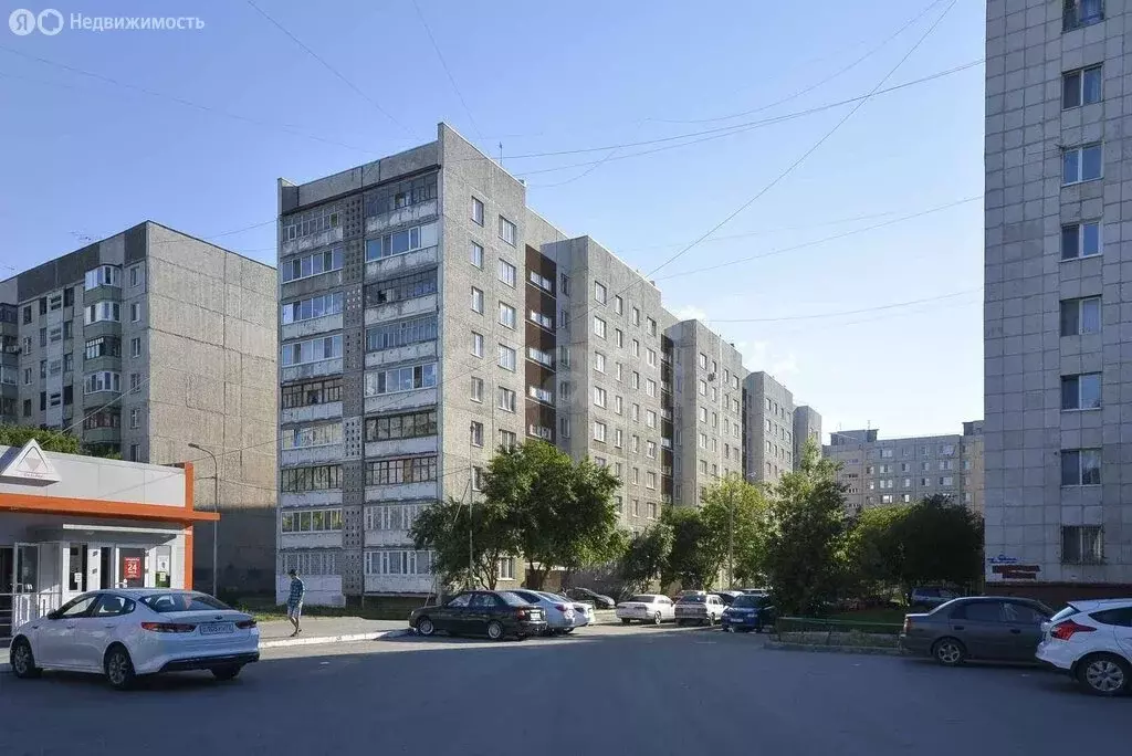 2-комнатная квартира: Тюмень, улица Мельникайте, 130 (50.3 м) - Фото 0
