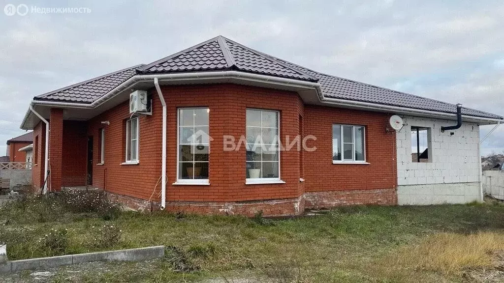 Дом в село Стрелецкое, Праздничная улица (120.7 м) - Фото 1