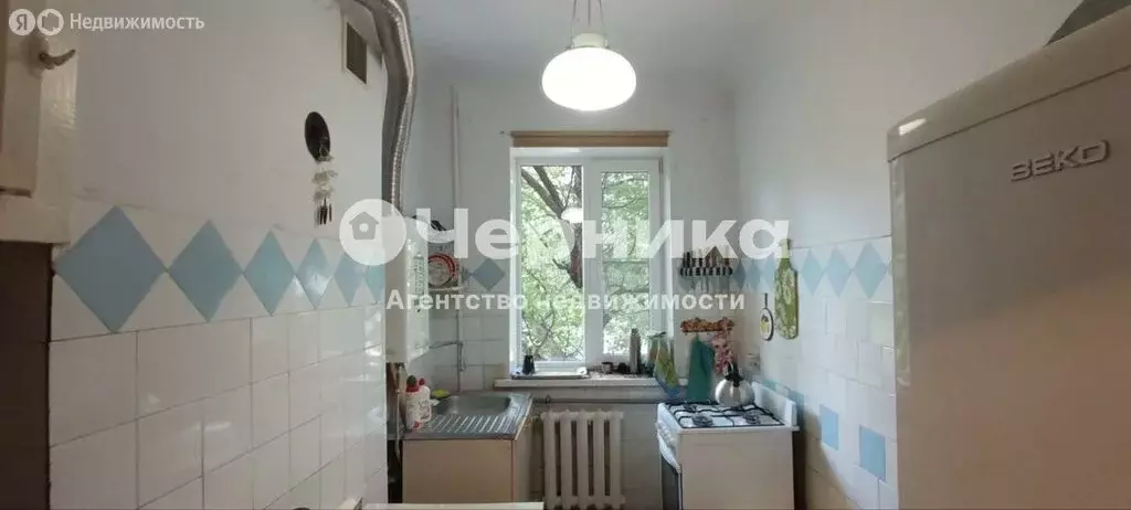 3-комнатная квартира: Каменск-Шахтинский, переулок Крупской, 95 (62 м) - Фото 1