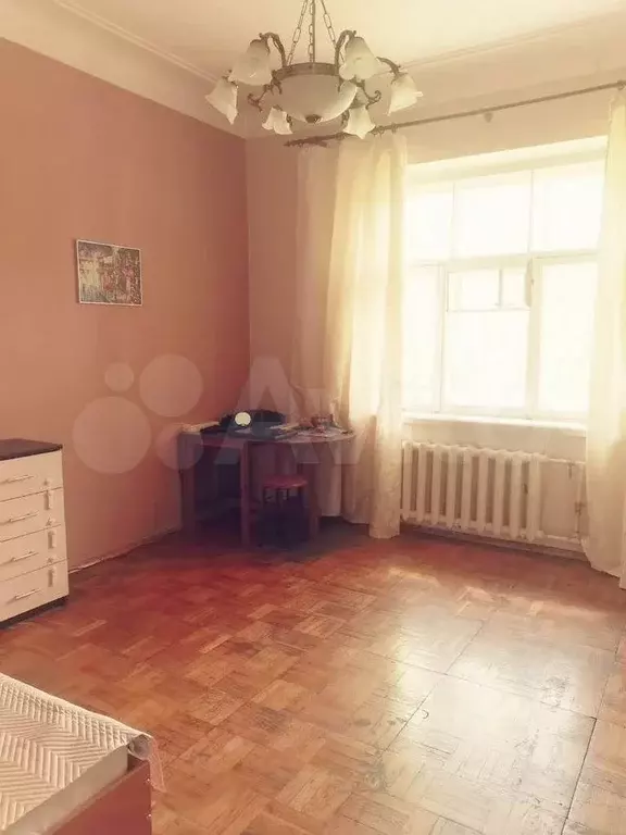 Комната 19 м в 4-к., 2/2 эт. - Фото 0