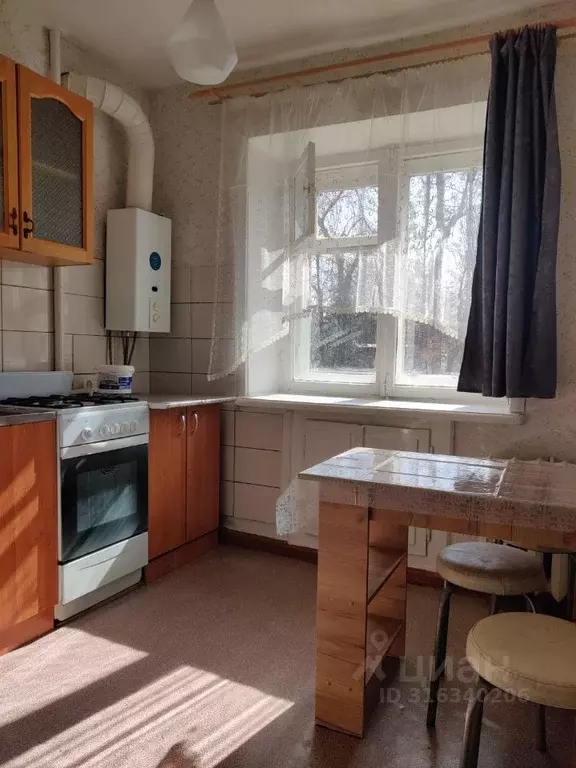 1-к кв. Башкортостан, Уфа пер. Пархоменко, 10 (33.0 м) - Фото 0