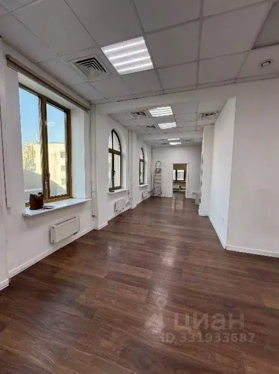 Офис в Москва Летниковская ул., 10С2 (193 м) - Фото 1