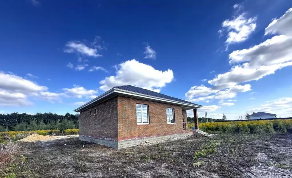 Дом в Орловская область, Орловский муниципальный округ, пос. Надежда  ... - Фото 1