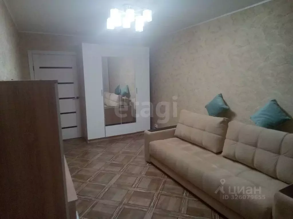 2-к кв. Татарстан, Елабуга ул. Азина, 108А (57.0 м) - Фото 1