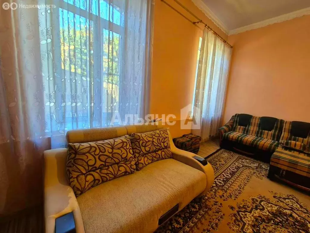 2-комнатная квартира: Усть-Лабинск, Вокзальная улица, 13/1 (55.3 м) - Фото 2