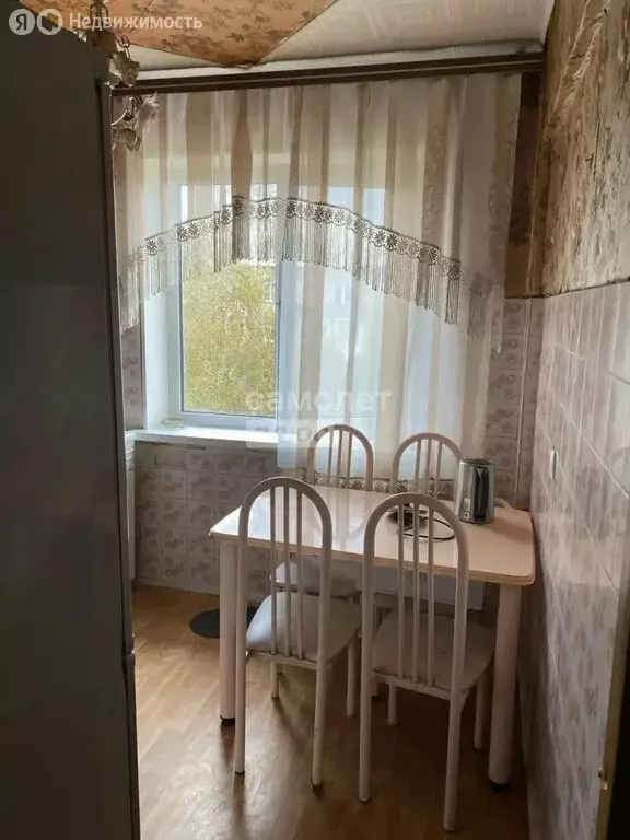 2-комнатная квартира: Омск, микрорайон Городок Нефтяников, улица 20-го ... - Фото 2