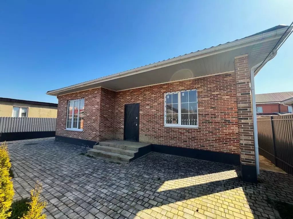 Дом в Адыгея, Тахтамукайский район, Старобжегокайское с/пос, Новая ... - Фото 1