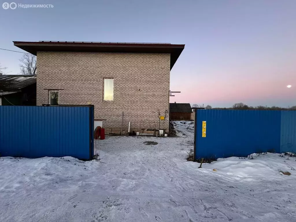 Дом в Перёдское сельское поселение, деревня Дуброви, 25 (200 м) - Фото 2