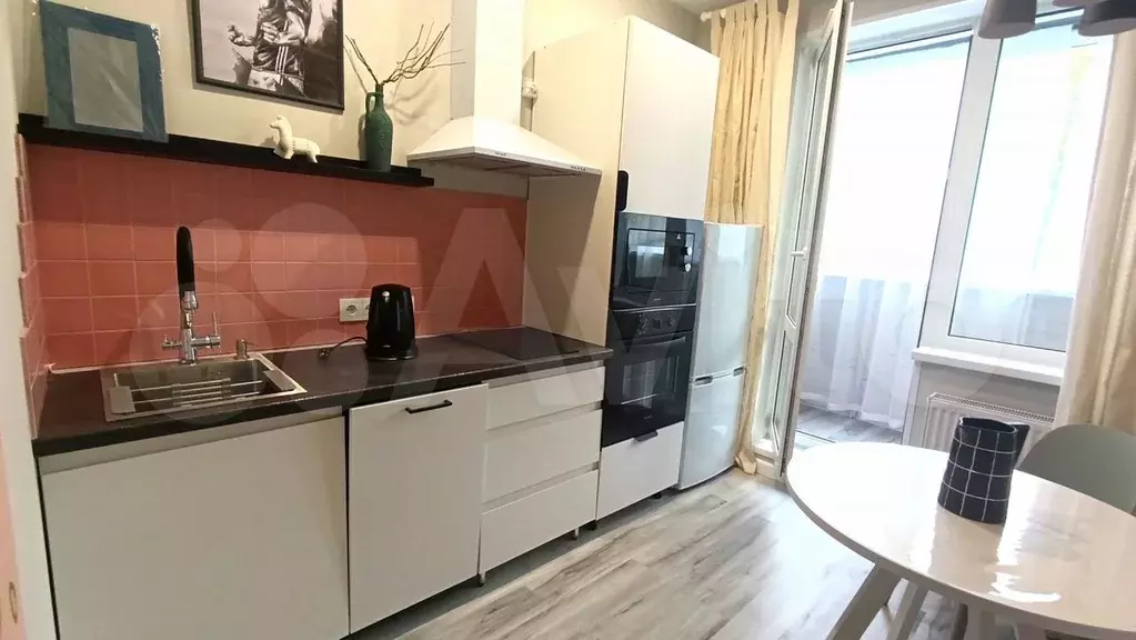 1-к. квартира, 28,4 м, 1/9 эт. - Фото 0