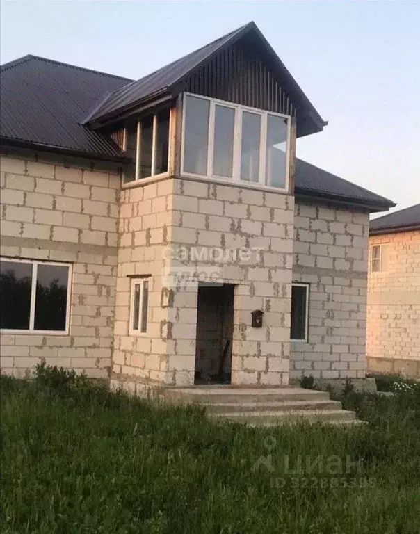 Дом в Белгородская область, Старооскольский городской округ, с. ... - Фото 1