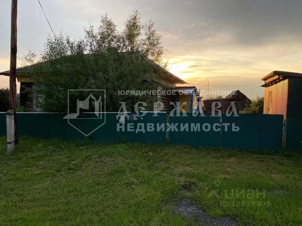 Дом в Кемеровская область, Топкинский район, с. Черемичкино ... - Фото 0