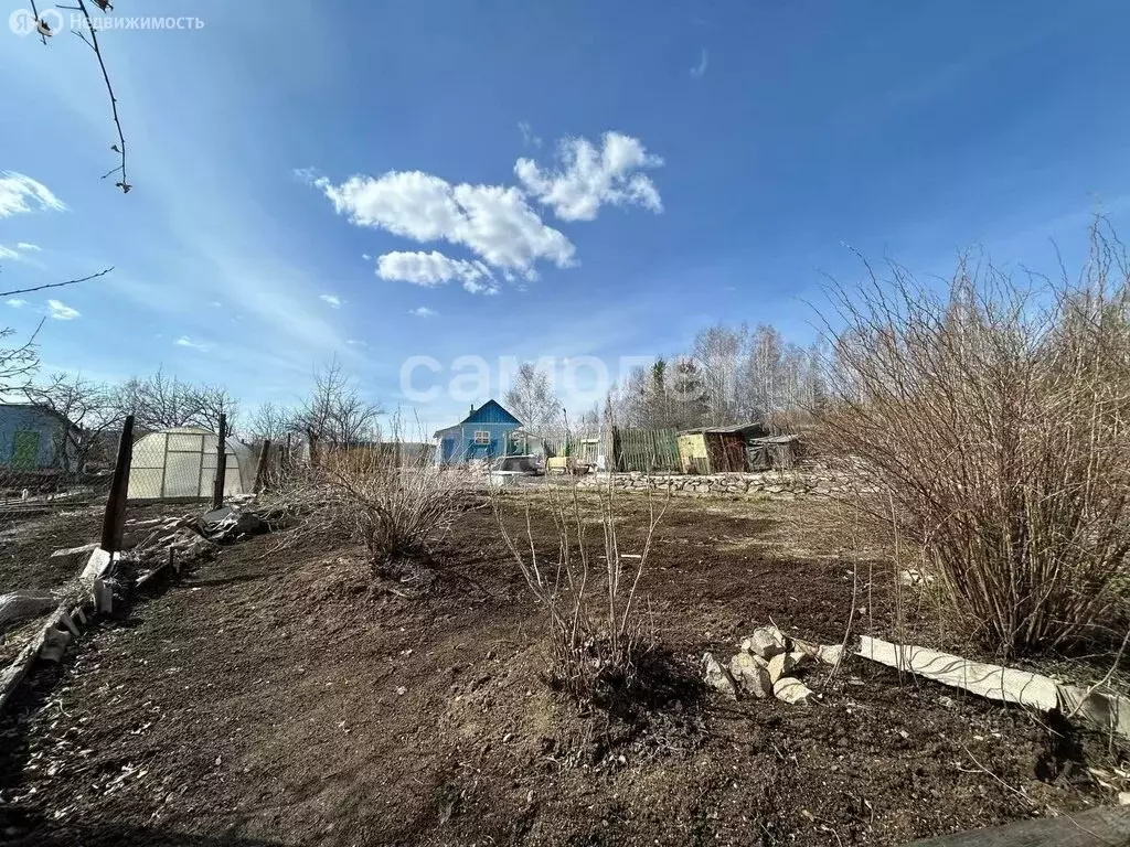 Участок в посёлок Исеть, Карьерная улица (12 м) - Фото 0