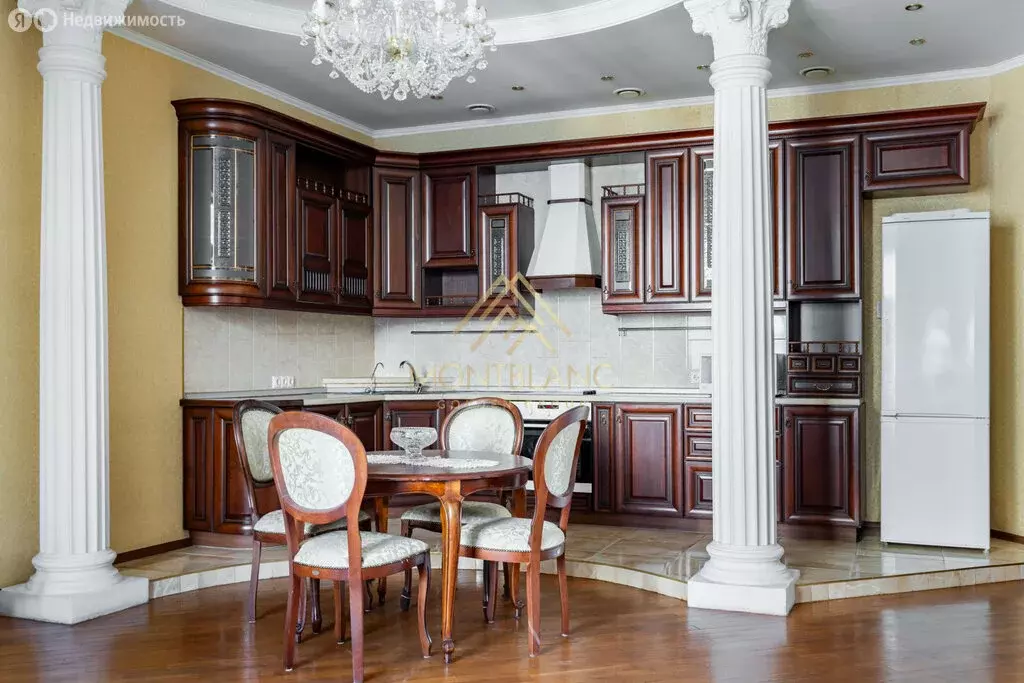 4-комнатная квартира: Санкт-Петербург, Кемская улица, 1 (133.7 м) - Фото 2