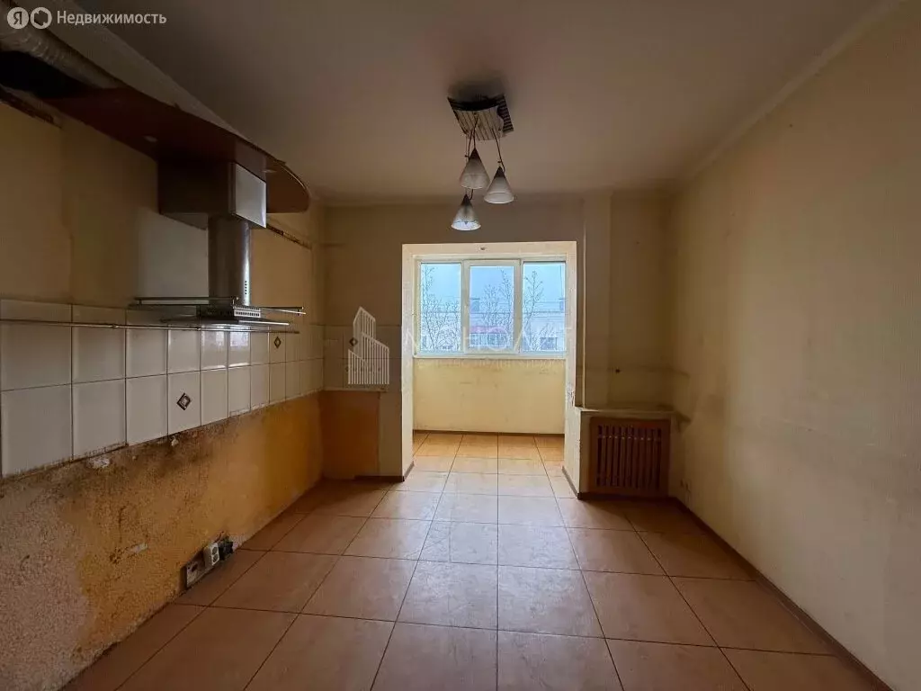 4-комнатная квартира: Южно-Сахалинск, улица Ленина, 329В (78 м) - Фото 1