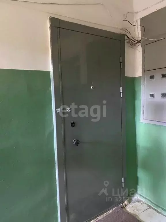 Комната Коми, Ухта Советская ул., 12А (13.8 м) - Фото 1