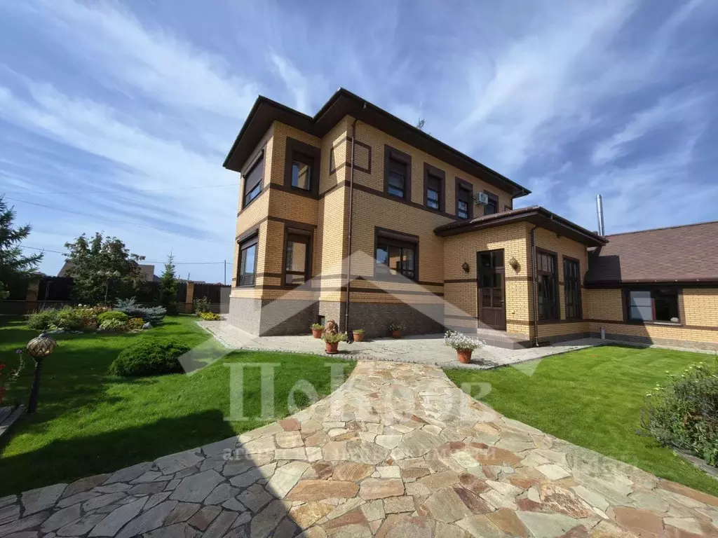 Коттедж в Омская область, с. Азово  (400 м) - Фото 1