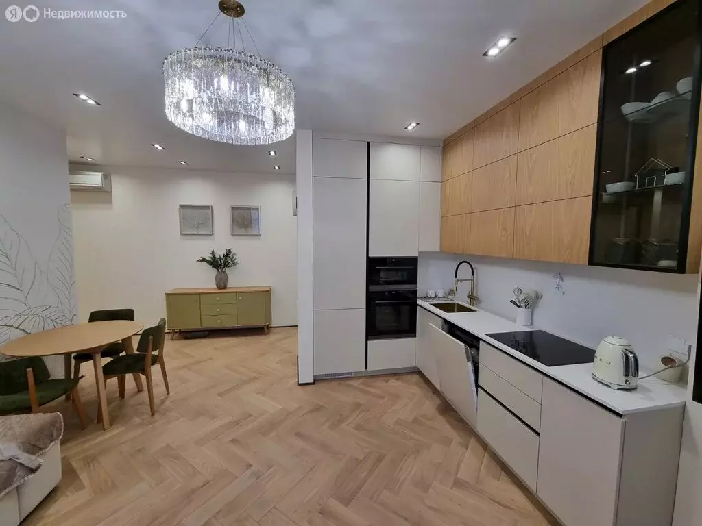 3-комнатная квартира: Уфа, улица Цюрупы, 30 (75 м) - Фото 1