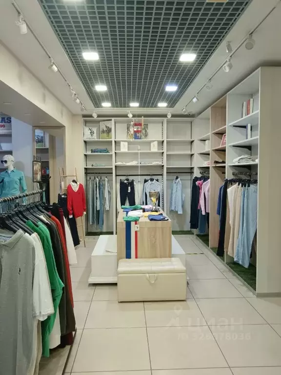 Помещение свободного назначения в Омская область, Омск просп. Карла ... - Фото 1