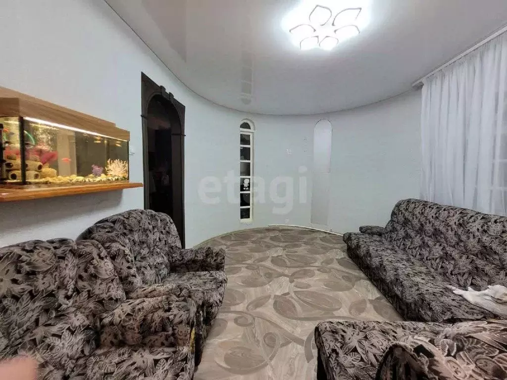 Дом в Белгородская область, Валуйки Молодежный пер., 43 (188 м) - Фото 1