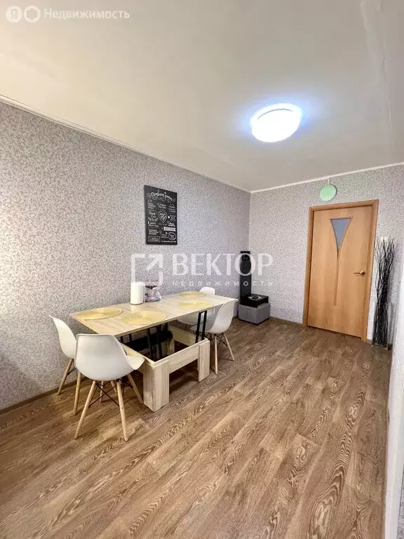 3-комнатная квартира: посёлок Караваево, Жашковская улица, 12 (60.2 м) - Фото 1