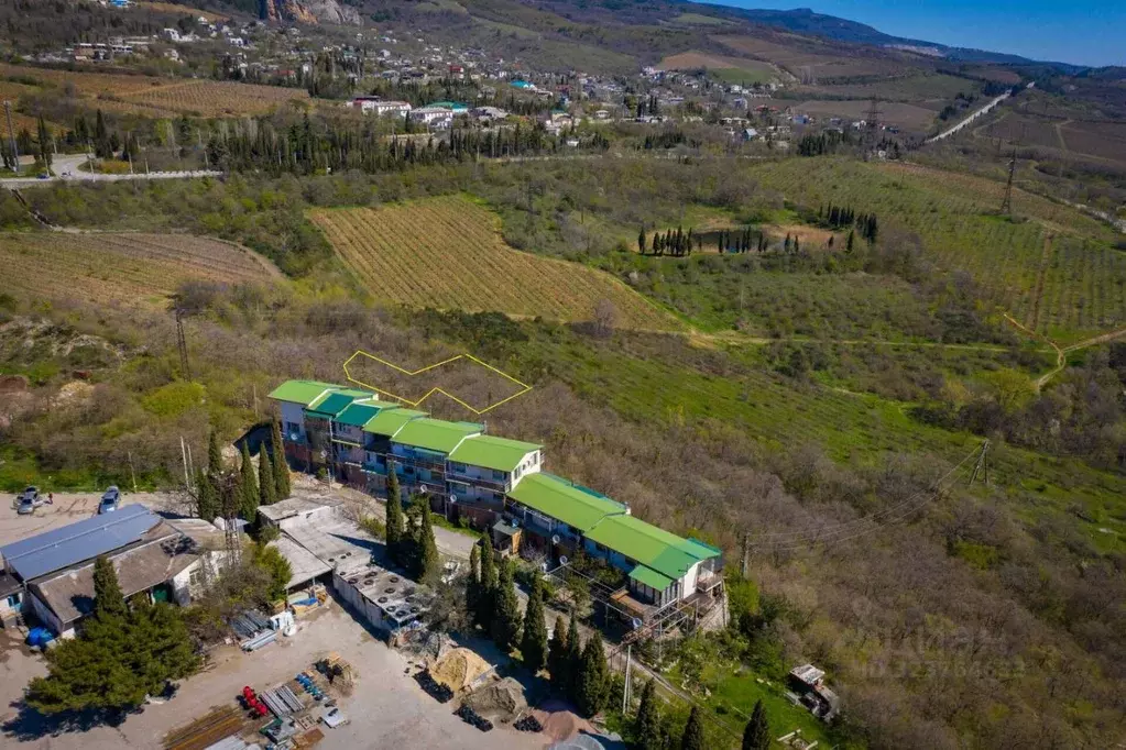 Участок в Крым, Ялта муниципальный округ, Гурзуф пгт ул. Ялтинская, ... - Фото 1