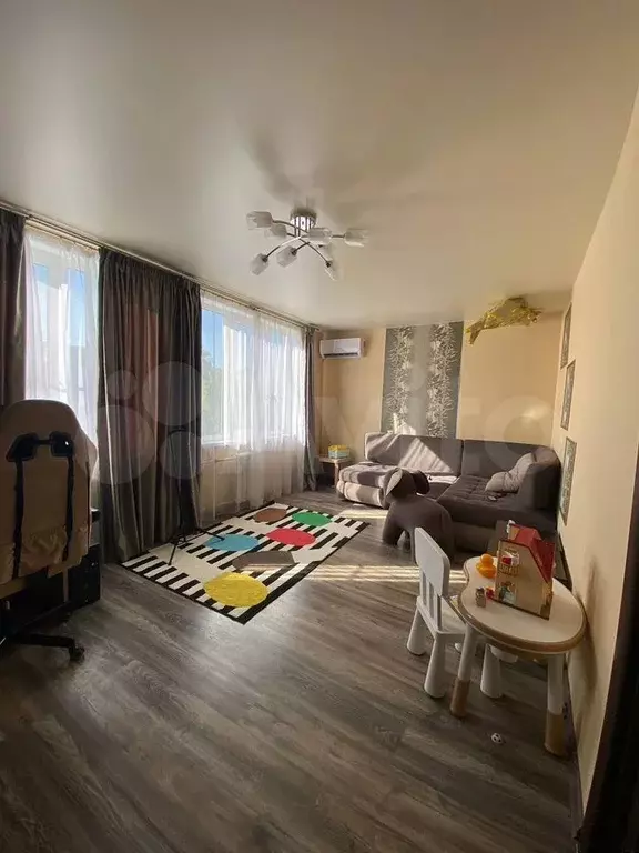 2-к. квартира, 55 м, 4/5 эт. - Фото 1